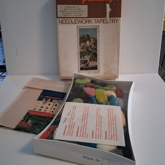 Vintage Penelope Needlework Kit Continental Design W/P 561 10 3/4 x 24" - Picture 1 of 4